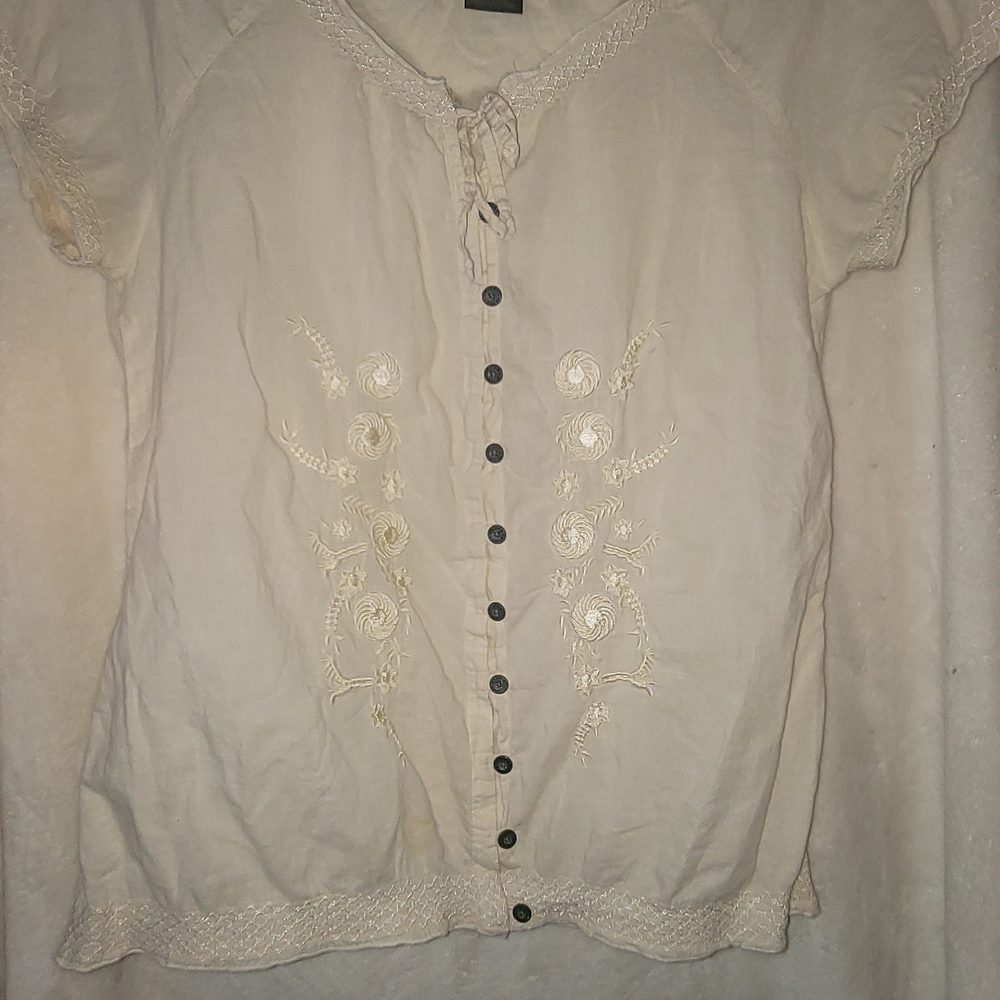 Chic Cream Embroidered Button-Up Blouse